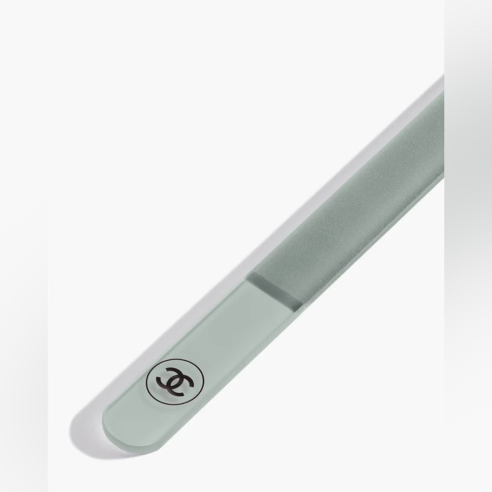 CHANEL-LA LIME À ONGLES- Limited-Edition Nail File-131 - CAVALIER SEUL
